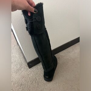 Knee tall UGG, black boots with buttons